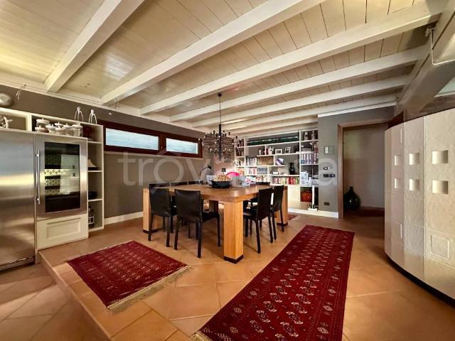 Villa Indipendente in vendita a Palazzolo Dello Stella, Friuli-Venezia Giulia