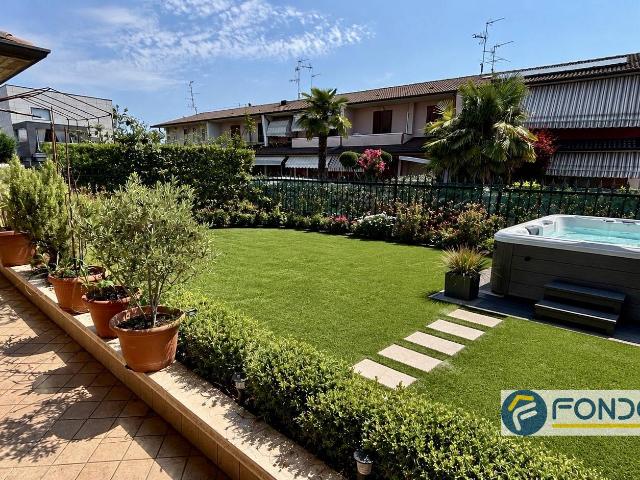 Villa Indipendente in vendita a Mura, Palazzolo Sull'oglio