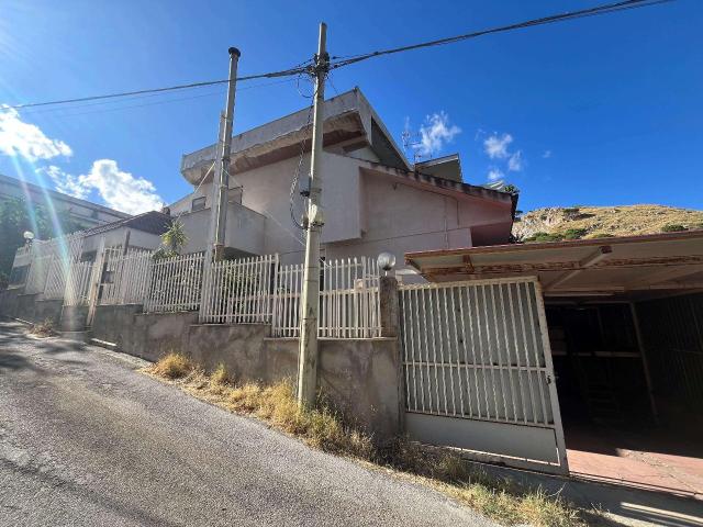 Villa Indipendente in vendita a VIII Circoscrizione, Palermo