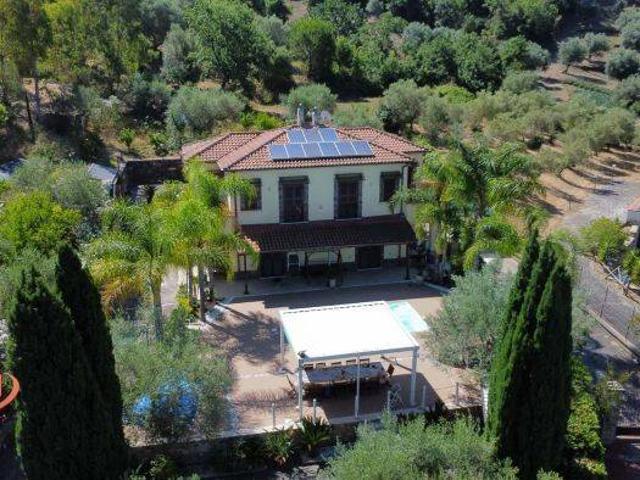 Villa Indipendente in vendita a Perdifumo, Campania