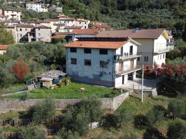 Villa Indipendente in vendita a Unione dei comuni Media Valle del Serchio, Pescaglia