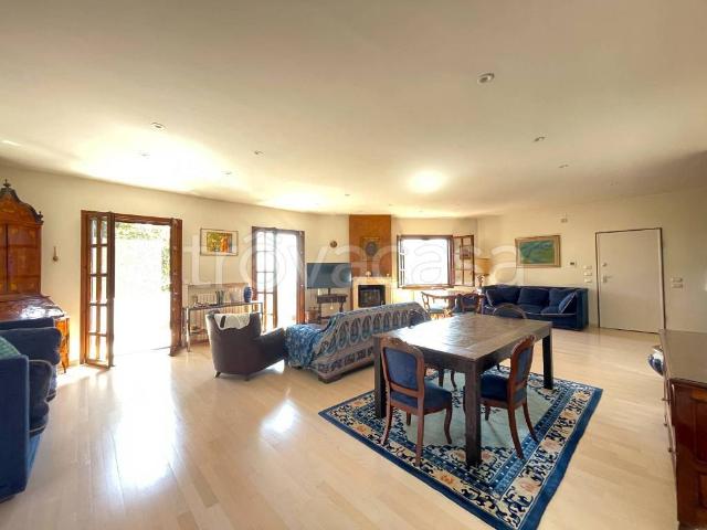 Villa Indipendente in vendita a Pescara Colli, Pescara