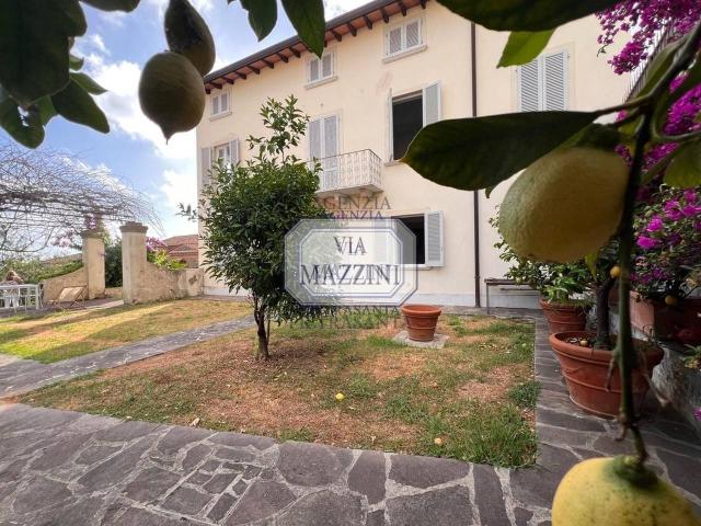 Villa Indipendente in vendita a Tonfano, Toscana