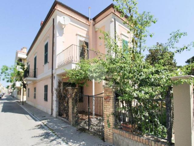 Villa Indipendente in vendita a Pineto, Abruzzo