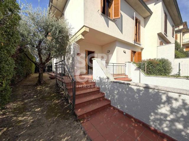Villa Indipendente in vendita a Pontelungo, Pistoia