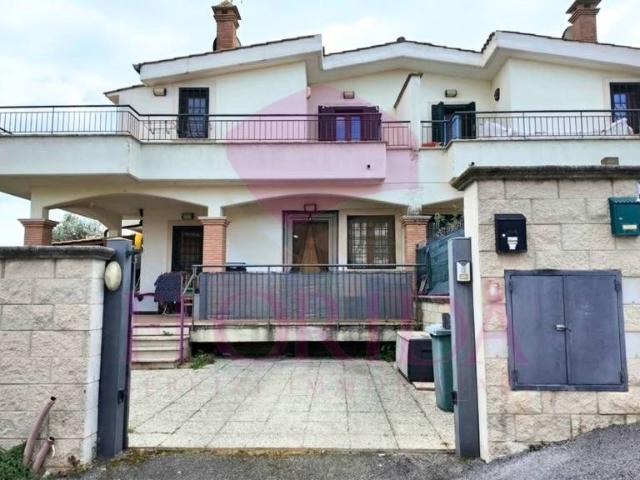 Villa Indipendente in vendita a Roma Capitale, Lazio