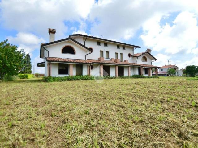 Villa Indipendente in vendita a Eraclea, Veneto