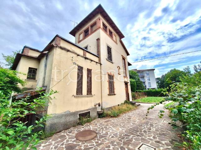 Villa Indipendente in vendita a Valbona, Ponteranica