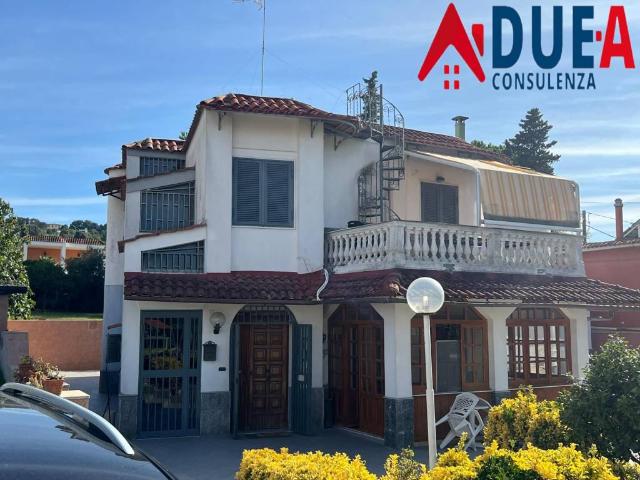 Villa Indipendente in vendita a Trepiccioni, Pozzuoli