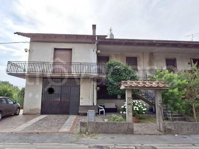 Villa Indipendente in vendita a Quarrata, Toscana