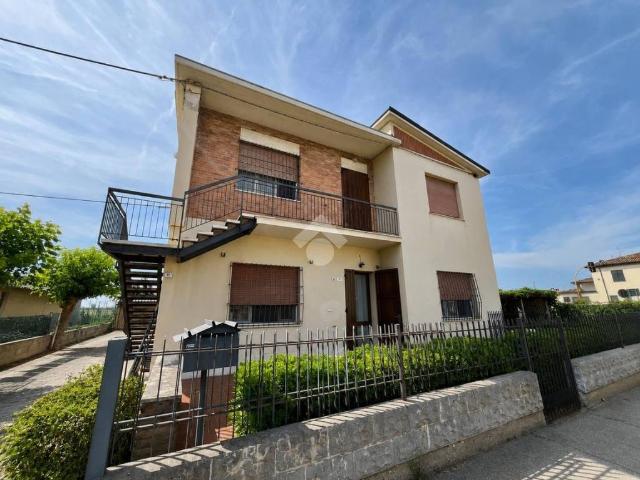 Villa Indipendente in vendita a Ravenna, Reggio Emilia