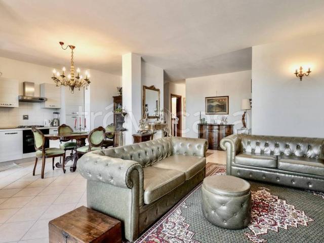 Villa Indipendente in vendita a Unione di Comuni Valdarno e Valdisieve, Reggello
