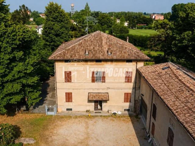 Villa Indipendente in vendita a Masone, Re