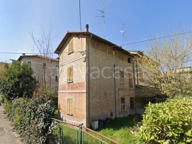 Villa Indipendente in vendita a Re, Reggio Emilia