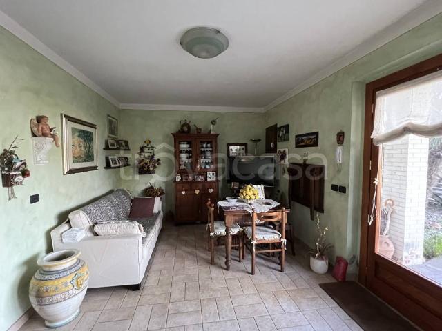 Villa Indipendente in vendita a Orsoleto, Rimini
