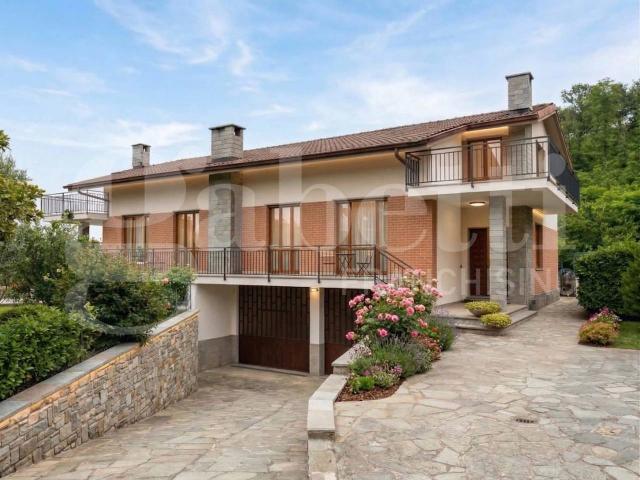 Villa Indipendente in vendita a Rivoli, Torino