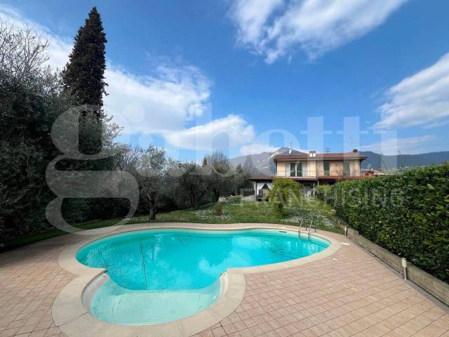 Villa Indipendente in vendita a Comunità montana della Valle Sabbia, Roè Volciano