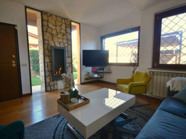 Villa Indipendente in vendita a Casal Lumbroso, Roma Capitale