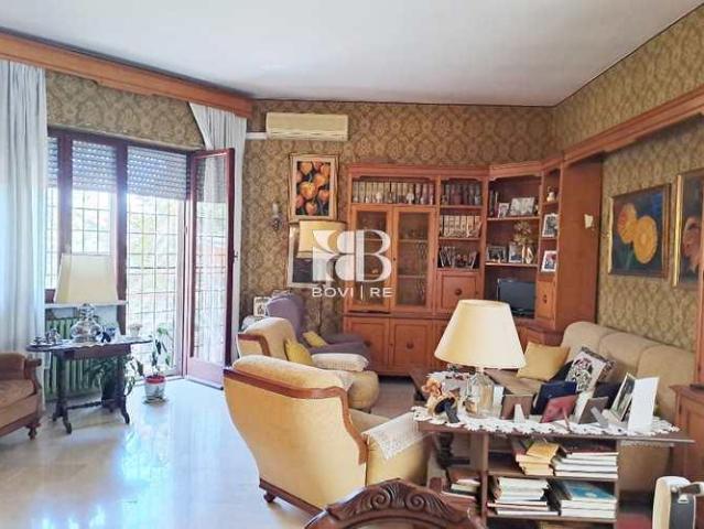 Villa Indipendente in vendita a Casale Prima Porta, Roma Capitale