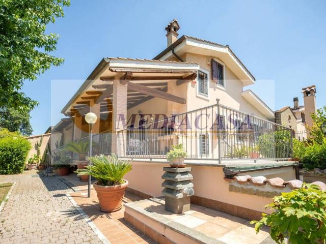 Villa Indipendente in vendita a Municipio Roma XIV, Roma Capitale