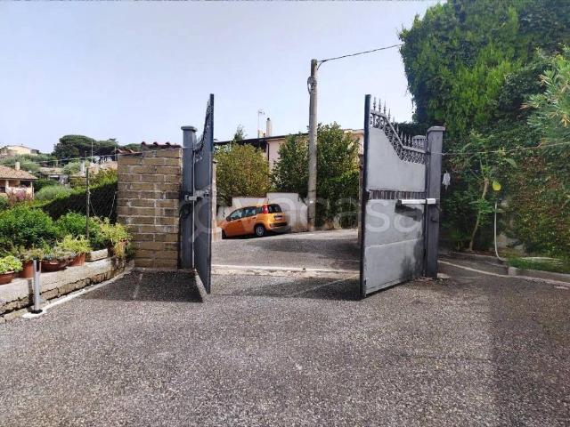 Villa Indipendente in vendita a Spregamore, Roma