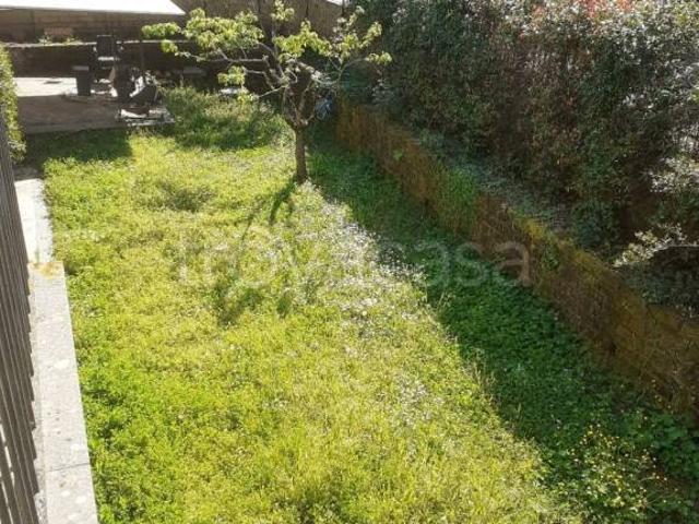 Villa Indipendente in vendita a Punta del Lago, Ronciglione