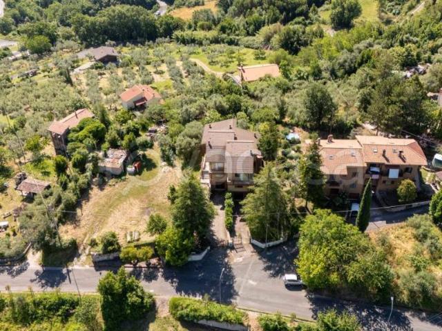 Villa Indipendente in vendita a Salisano, Lazio