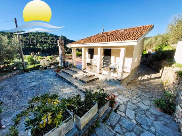 Villa Indipendente in vendita a San Bartolomeo Al Mare, Liguria