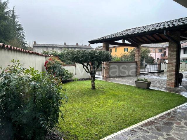 Villa Indipendente in vendita a San Bassano, Lombardia