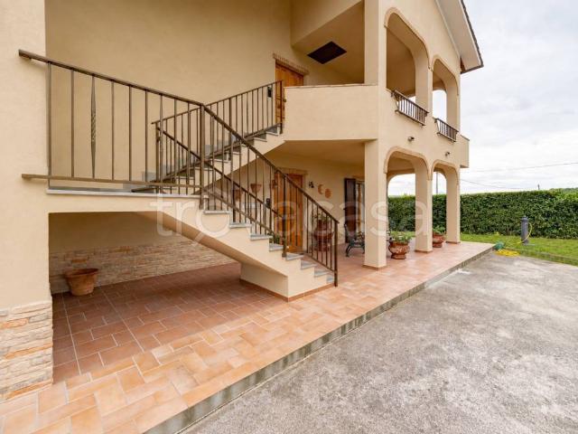 Villa Indipendente in vendita a Filottrano, Ancona