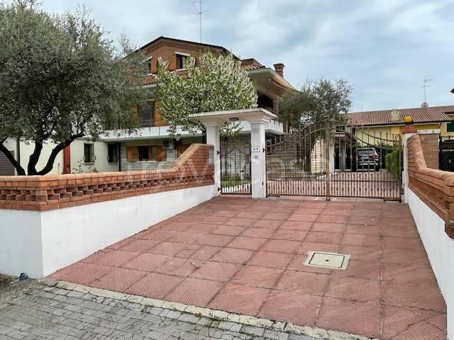 Villa Indipendente in vendita a San Donà Di Piave, Veneto
