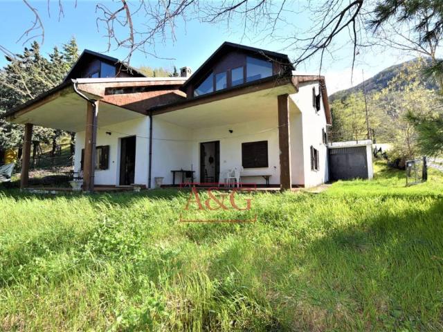 Villa Indipendente in vendita a Marche, Macerata