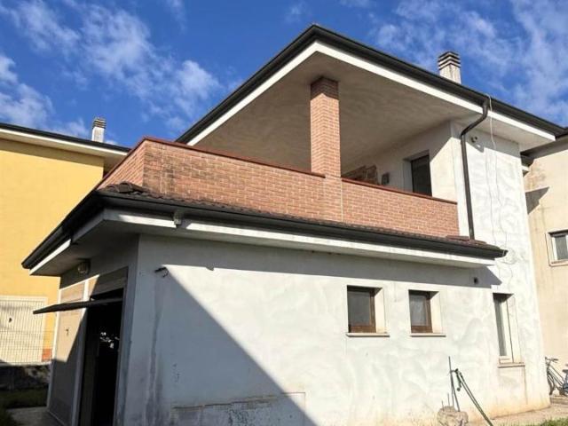 Villa Indipendente in vendita a San Giorgio Bigarello, Mottella