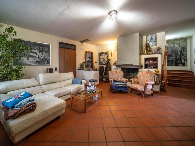 Villa Indipendente in vendita a San Giuliano Terme, Toscana