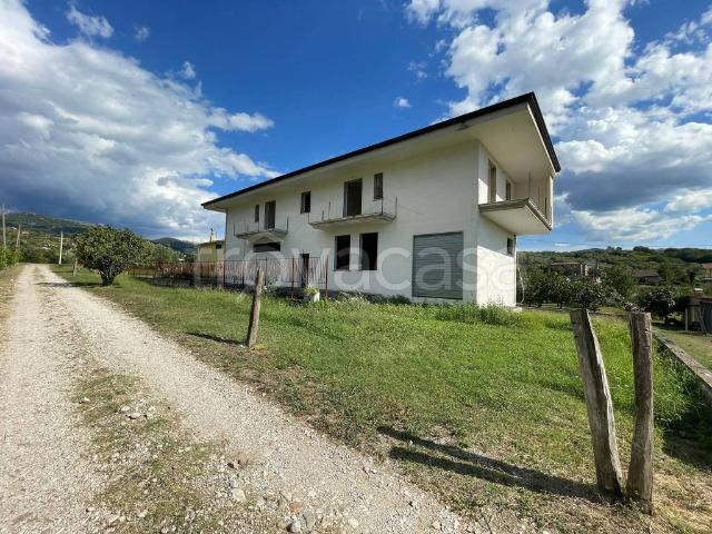 Villa Indipendente in vendita a San Lorenzello, Benevento