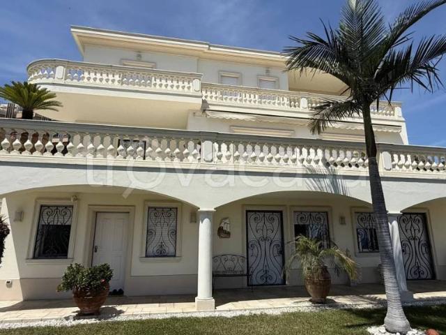 Villa Indipendente in vendita a San Remo, Liguria