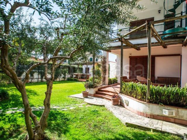 Villa Indipendente in vendita a Santa Severa, Roma Capitale