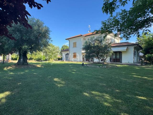 Villa Indipendente in vendita a Unione di comuni Valmarecchia, Santarcangelo Di