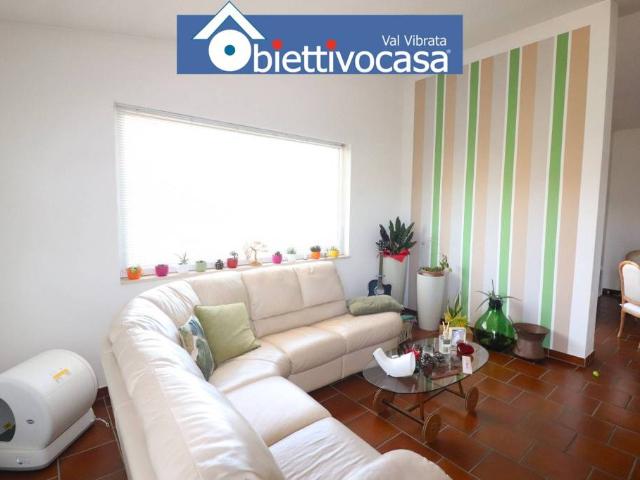 Villa Indipendente in vendita a Unione dei Comuni della Val Vibrata, Sant'omero