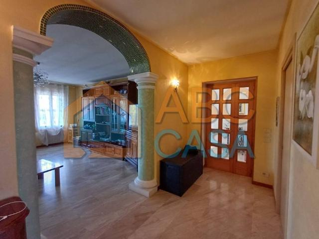 Villa Indipendente in vendita a Sarego, Veneto