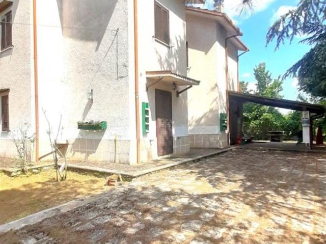 Villa Indipendente in vendita a Scurcola Marsicana, Abruzzo