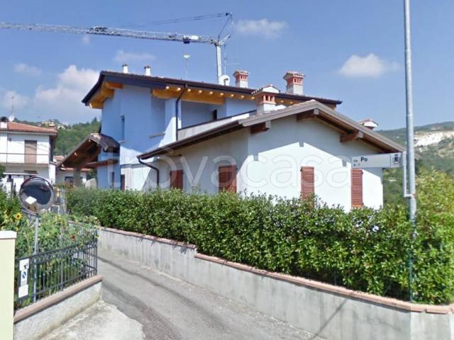 Villa Indipendente in vendita a Magrena, Serle