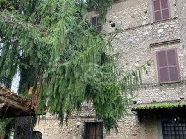 Villa Indipendente in vendita a Serrone, Lazio