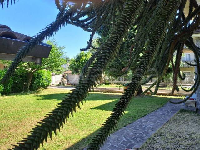 Villa Indipendente in vendita a Seveso, Lombardia