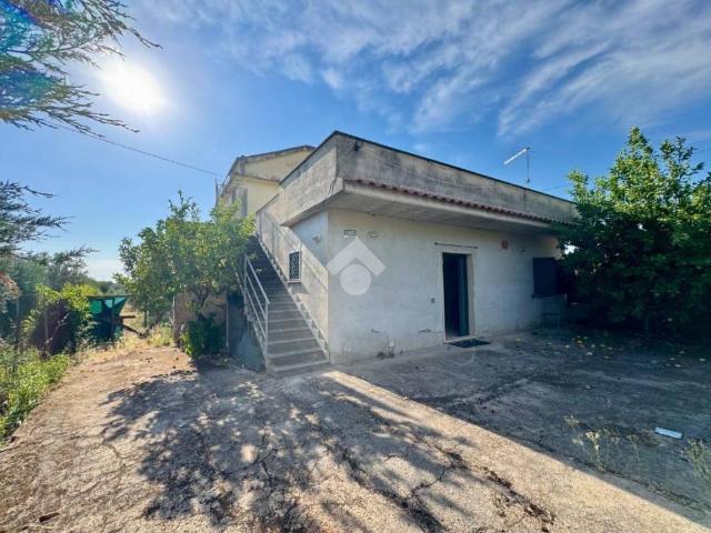 Villa Indipendente in vendita a Sonnino, Lazio