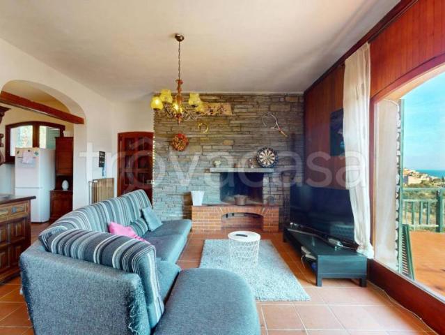 Villa Indipendente in vendita a Spotorno, Liguria