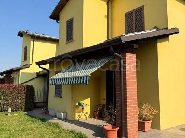 Villa Indipendente in vendita a Piemonte, Vercelli