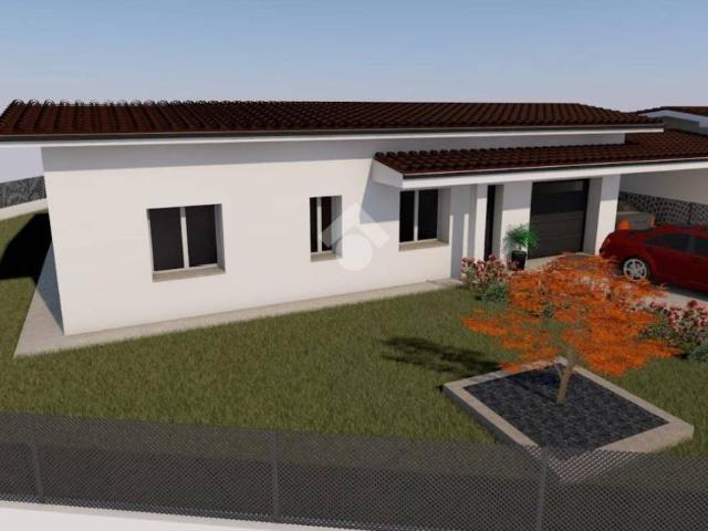 Villa Indipendente in vendita a Suzzara, Lombardia