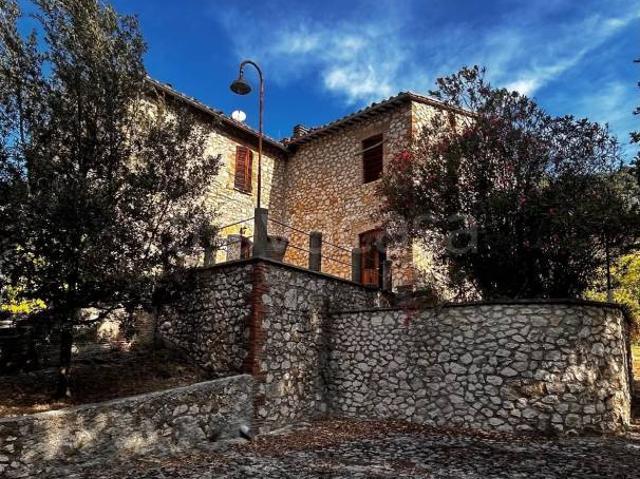 Villa Indipendente in vendita a Testaccio, Narni