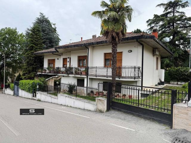 Villa Indipendente in vendita a Villa Mosca, Teramo
